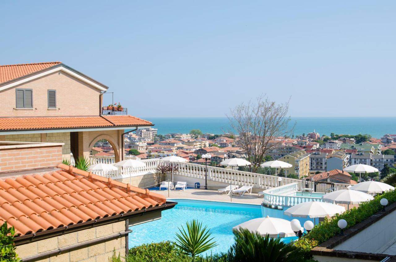 Residence Il Borgo Tortoreto Екстер'єр фото
