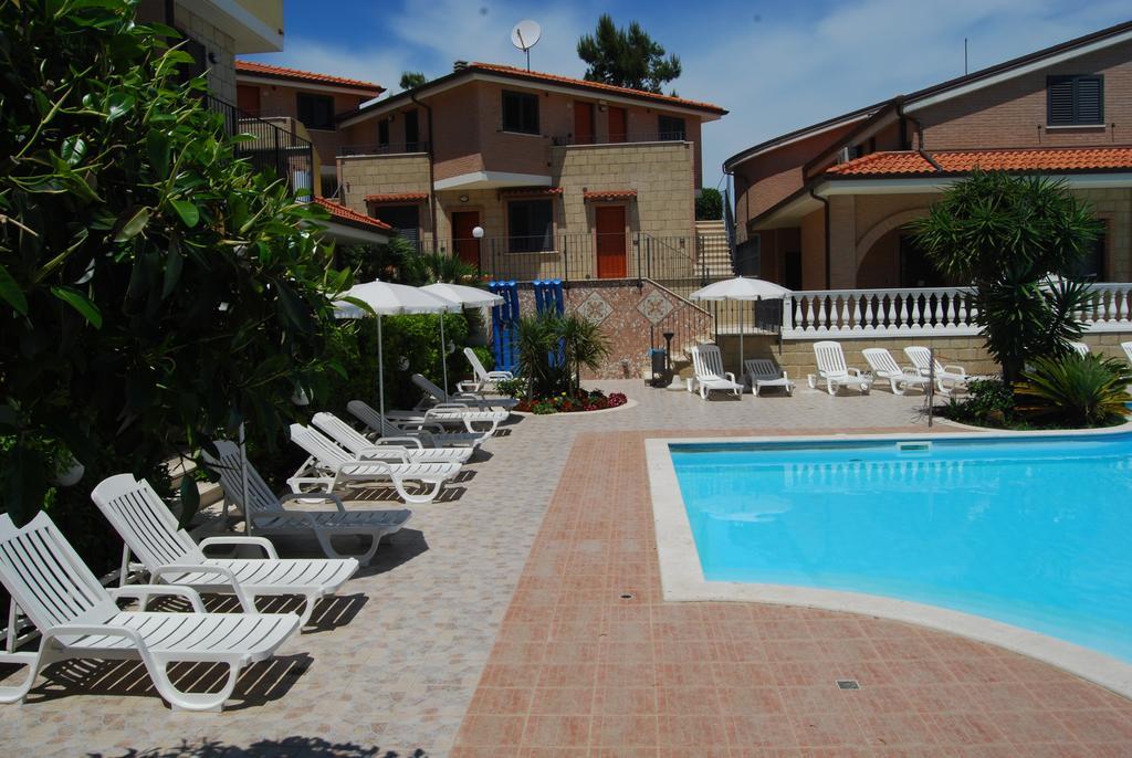 Residence Il Borgo Tortoreto Екстер'єр фото