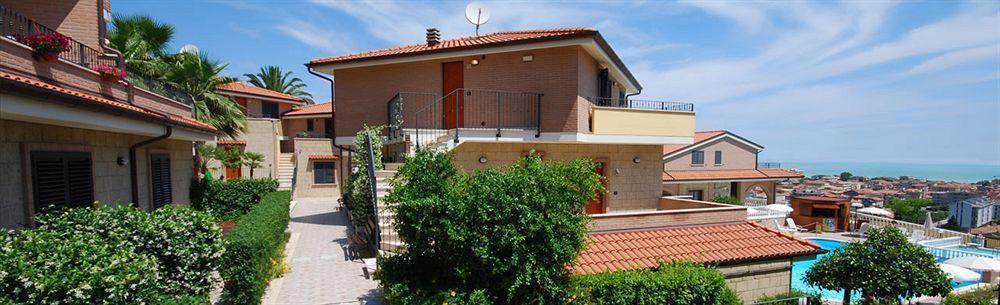 Residence Il Borgo Tortoreto Екстер'єр фото