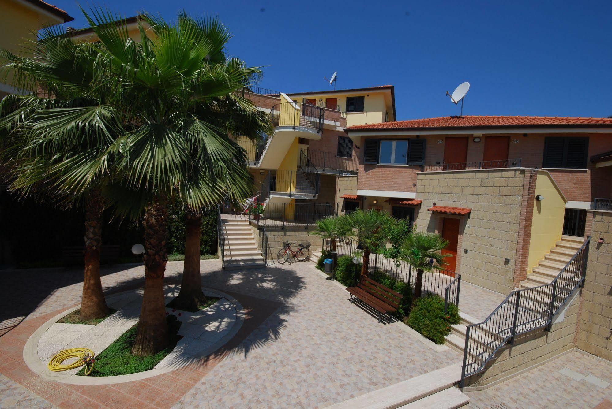 Residence Il Borgo Tortoreto Екстер'єр фото